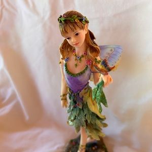 Faerie Glen “Fernwhisper” statue
